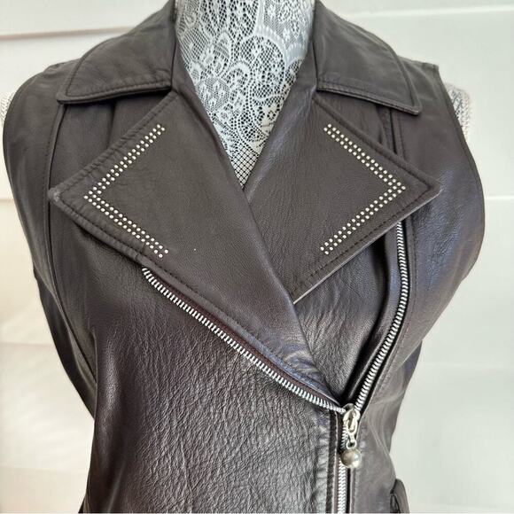 Vintage Italian Leather Vest with Studs by San Dino - Picture 4 of 11